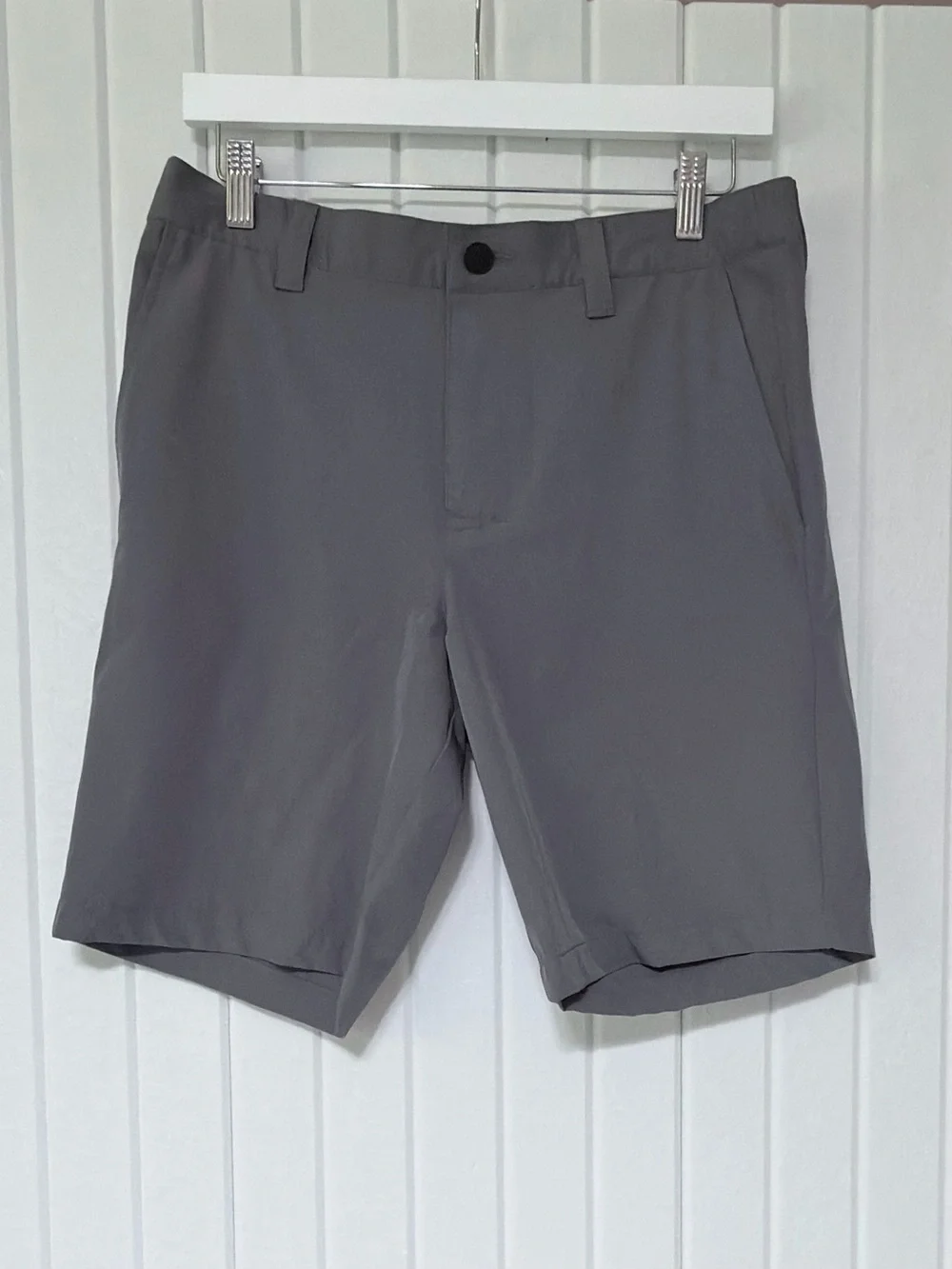 Banana Republic Men's Gray Golf Performance Shorts
